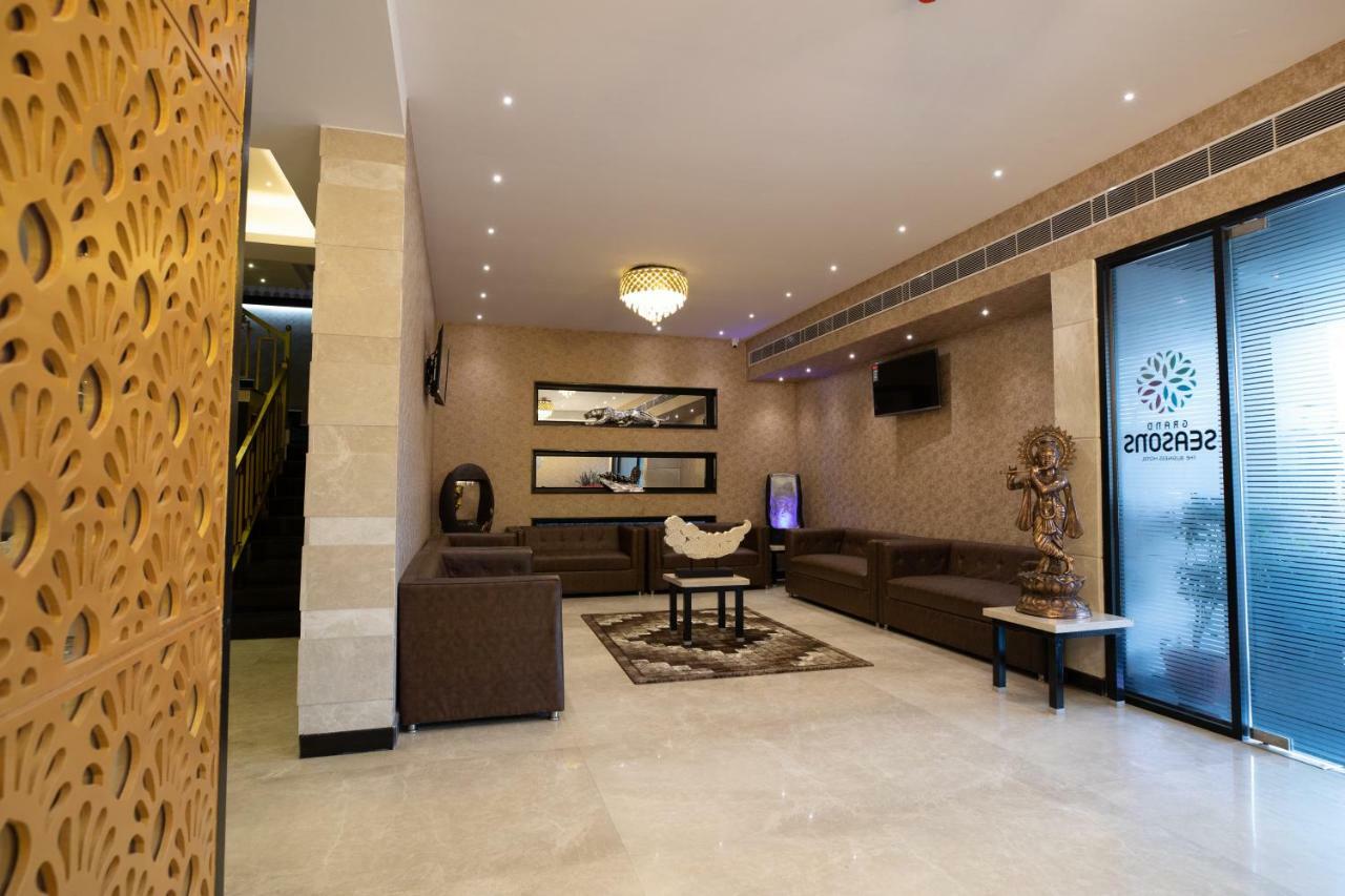 Fabhotel Prime Grand Seasons Bangalore Exterior photo