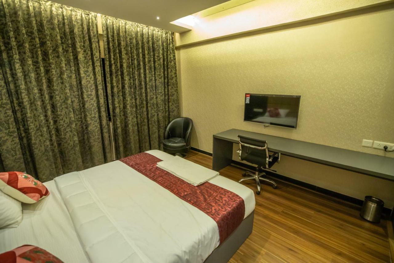 Fabhotel Prime Grand Seasons Bangalore Exterior photo